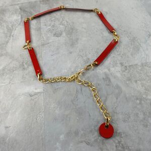 VINTAGE Gold Chain Belt Size Small Red Leather Metal‎ Link Ladies 90s Fashion